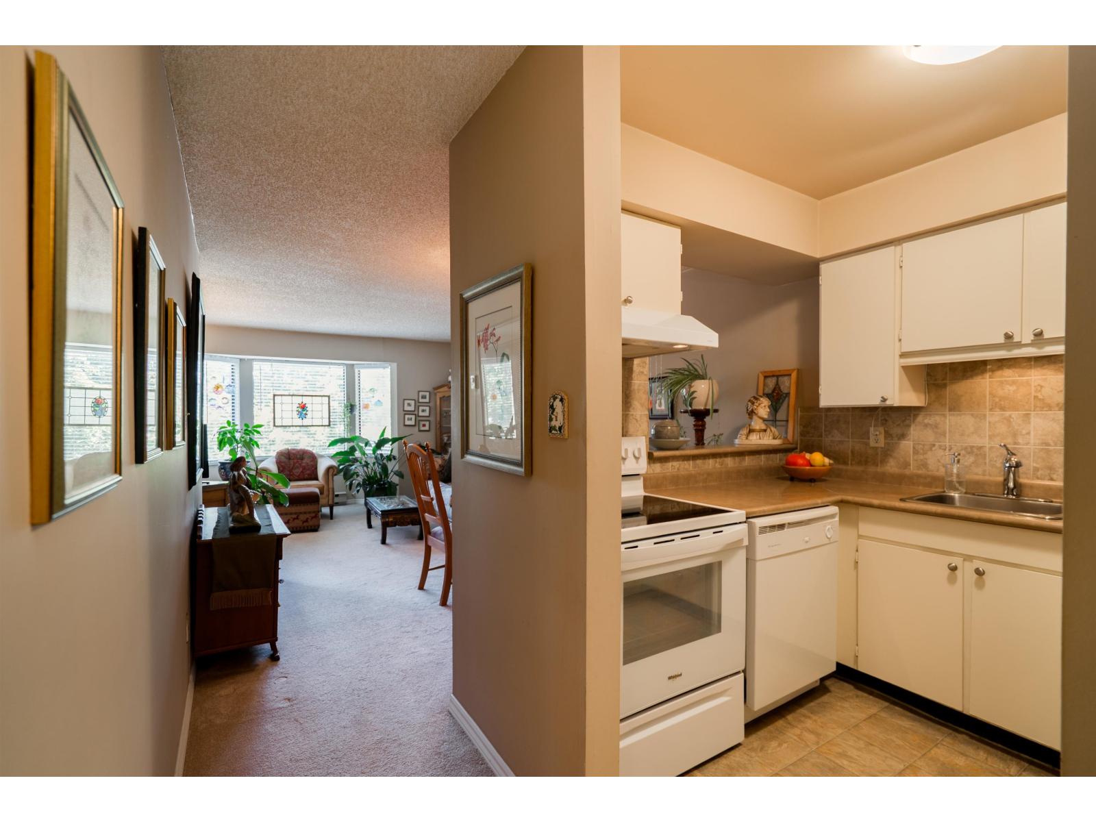 214 5224 204 Street Property Photo 3