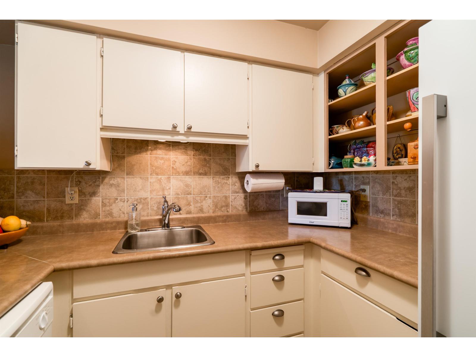 214 5224 204 Street Property Photo 5