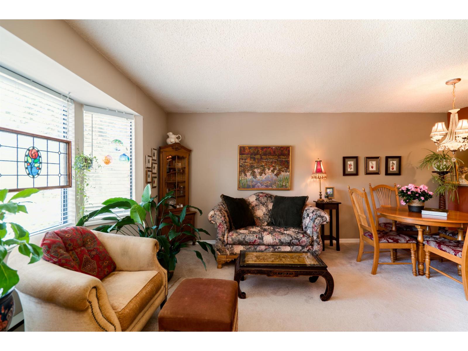 214 5224 204 Street Property Photo 12