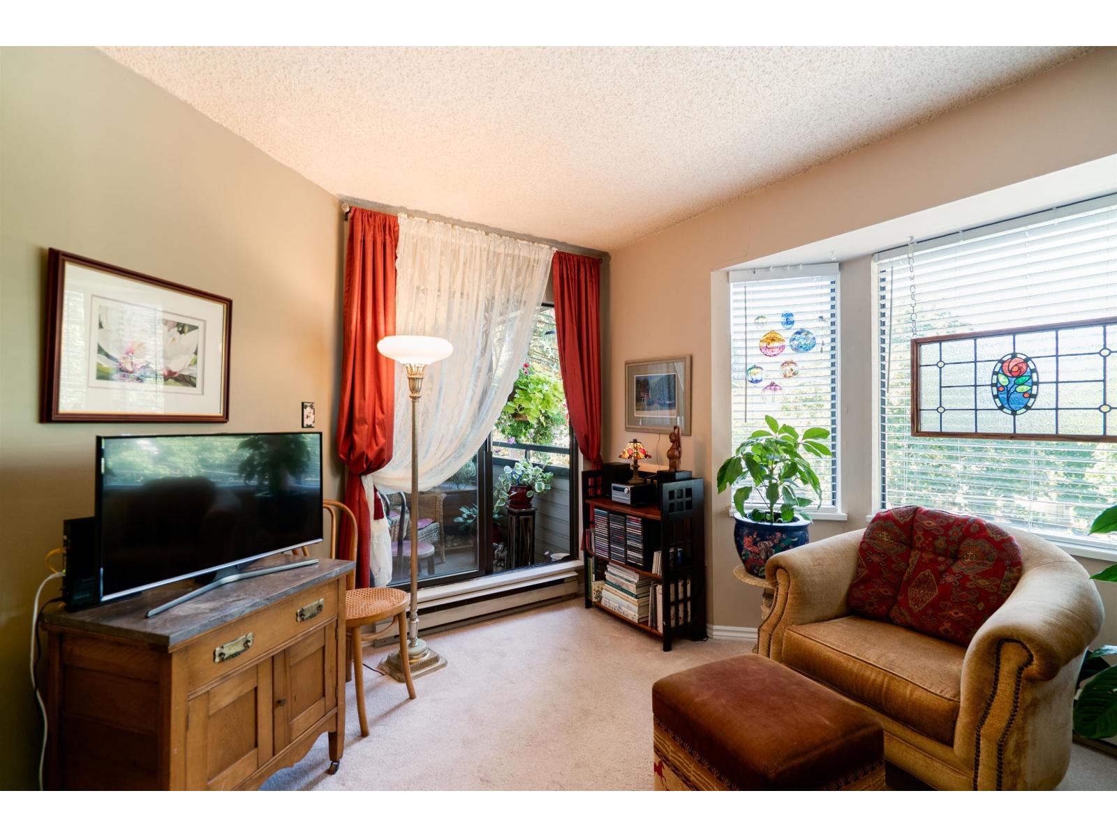 214 5224 204 Street Property Photo 14