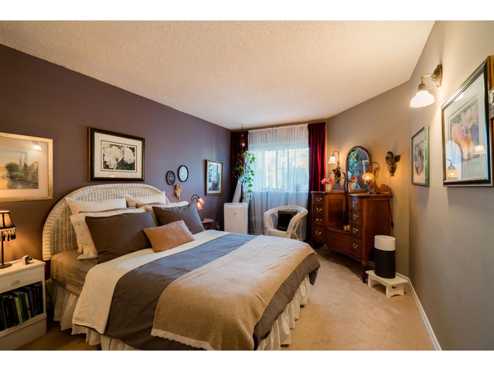 214 5224 204 Street Property Photo 16