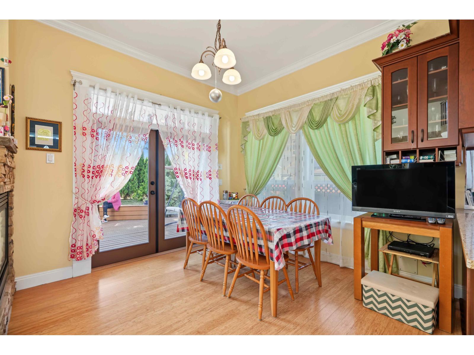 9168 Delview Lane Property Photo 12