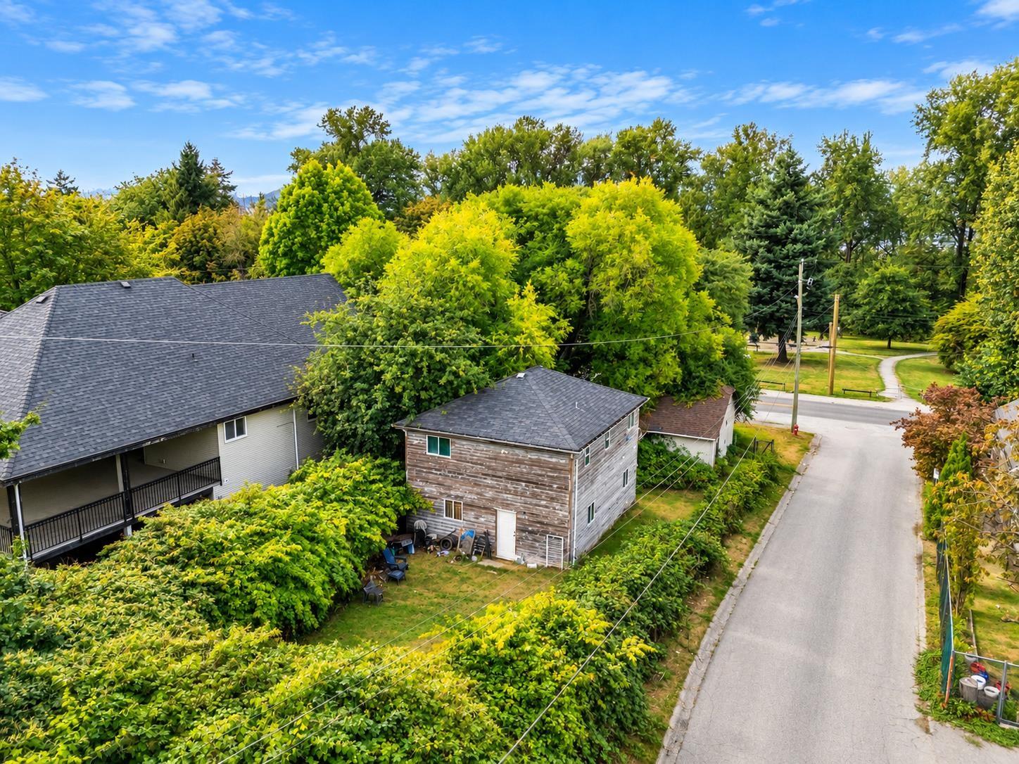13090 111 Avenue Property Photo 12