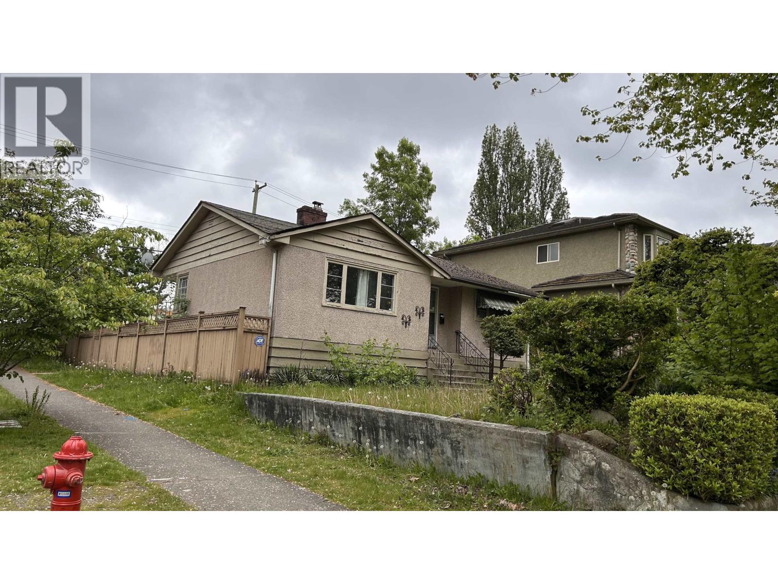 2306 RUPERT STREET Property Photo 1