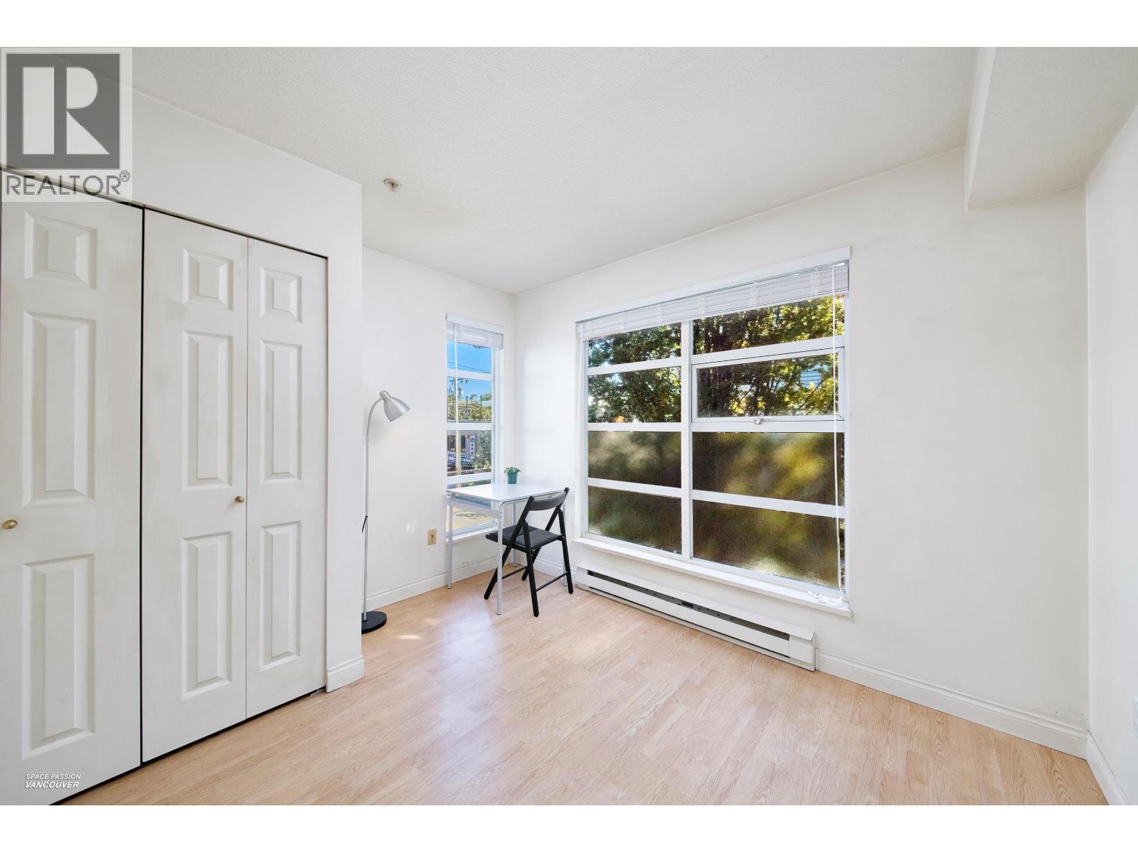 301 8989 Hudson Street Property Photo 13
