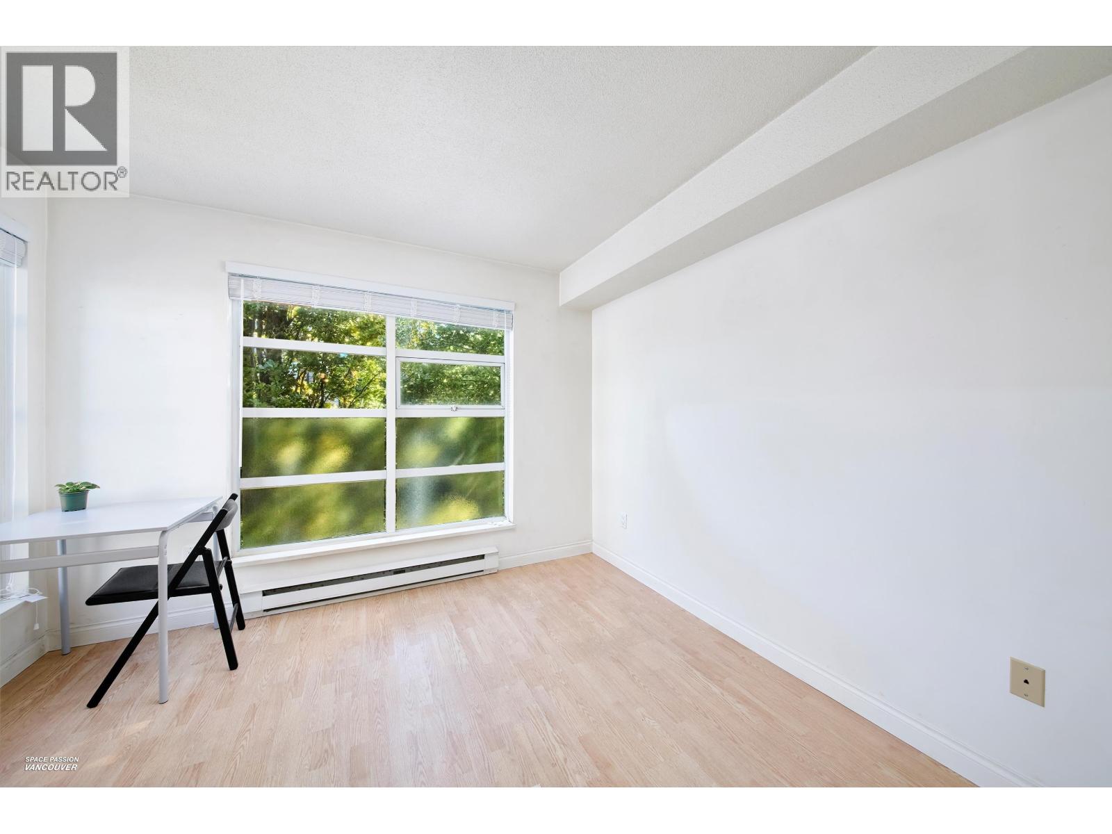301 8989 Hudson Street Property Photo 14