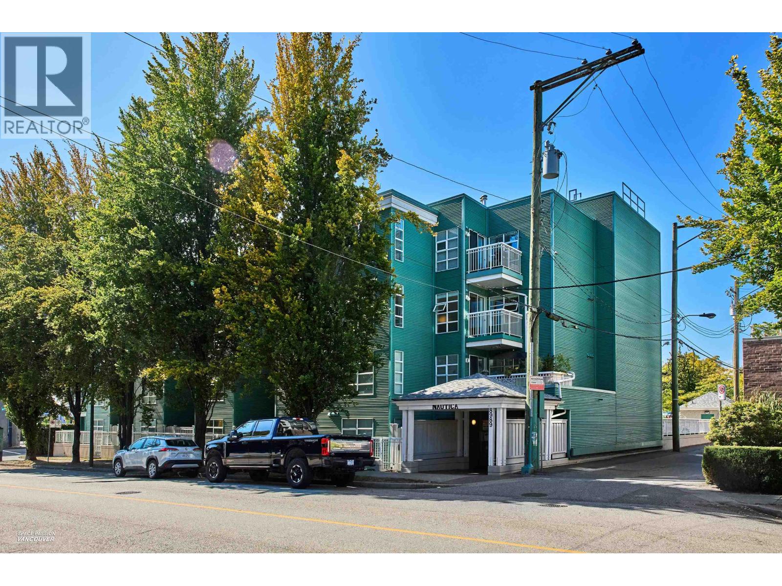 301 8989 Hudson Street Property Photo 22