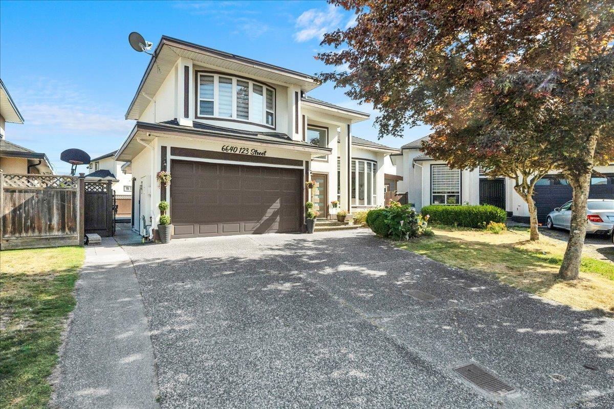 6640 123 Street Property Photo 3