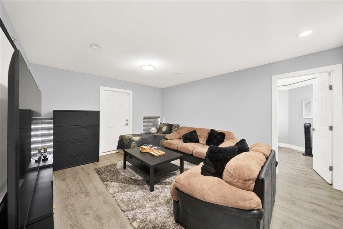 6640 123 Street Property Photo 22