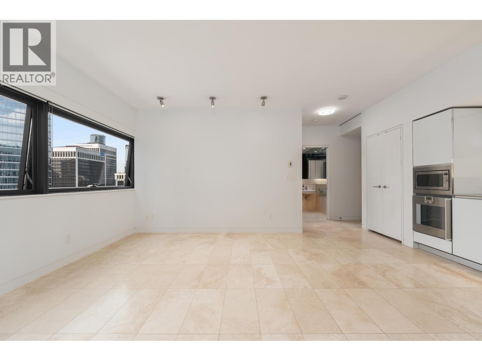 2604 838 W Hastings Street Property Photo 8