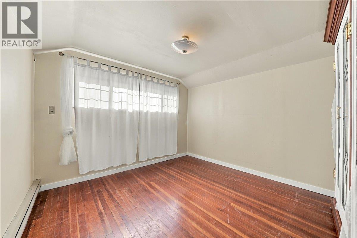 2219 E 25th Avenue Property Photo 32