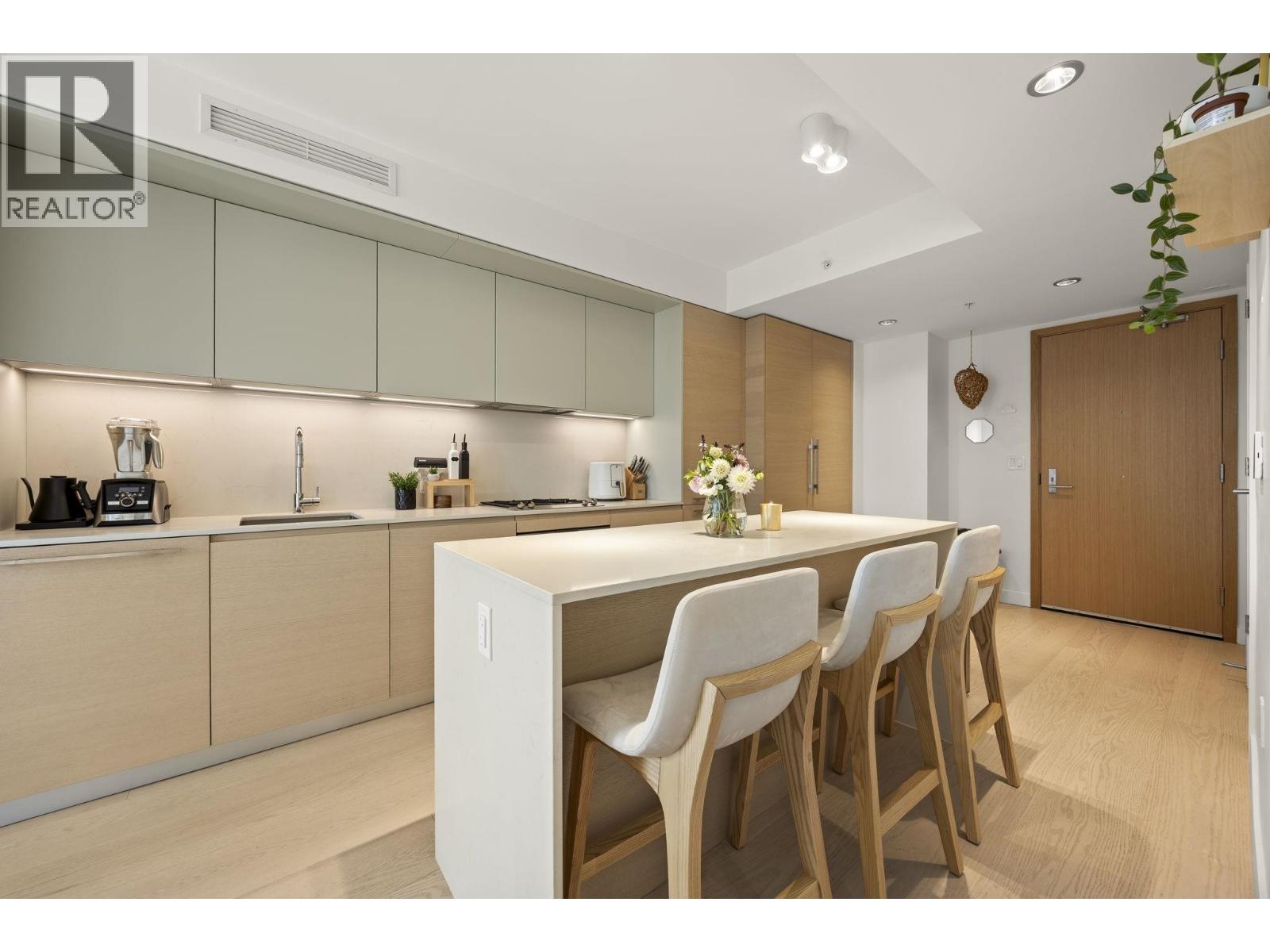 2007 1289 Hornby Street Property Photo 1