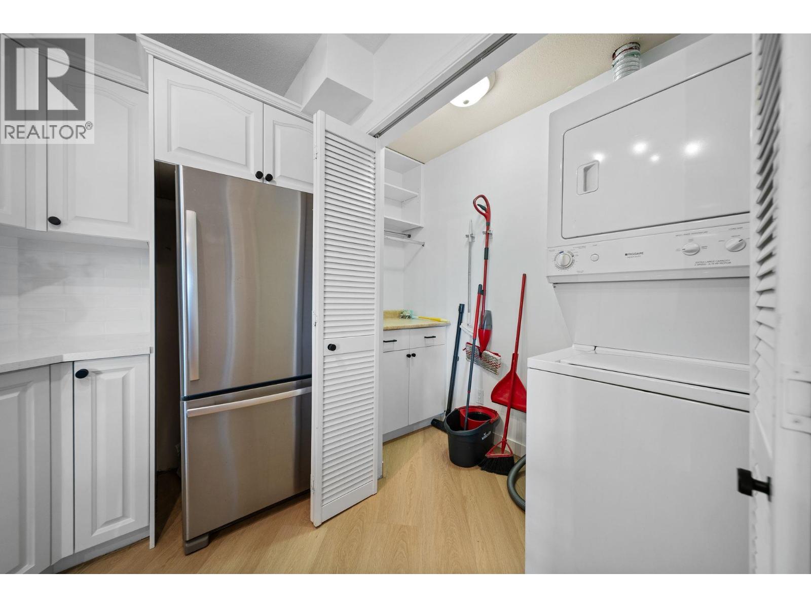 422 12931 Railway Avenue Property Photo 19