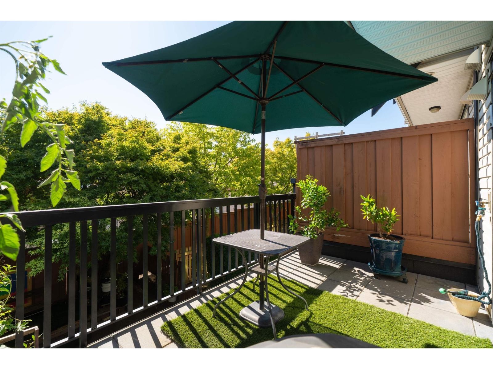 27 19448 68 Avenue Property Photo 15