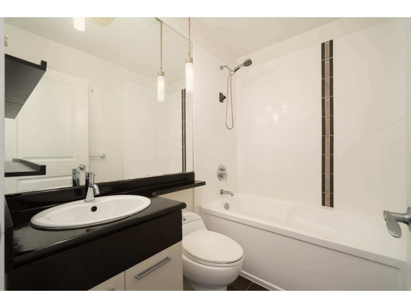 27 19448 68 Avenue Property Photo 22