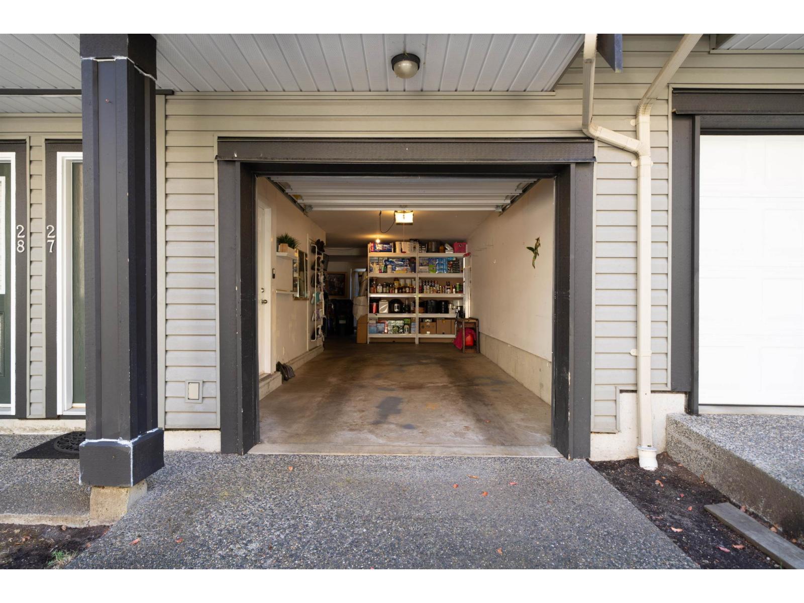 27 19448 68 Avenue Property Photo 27