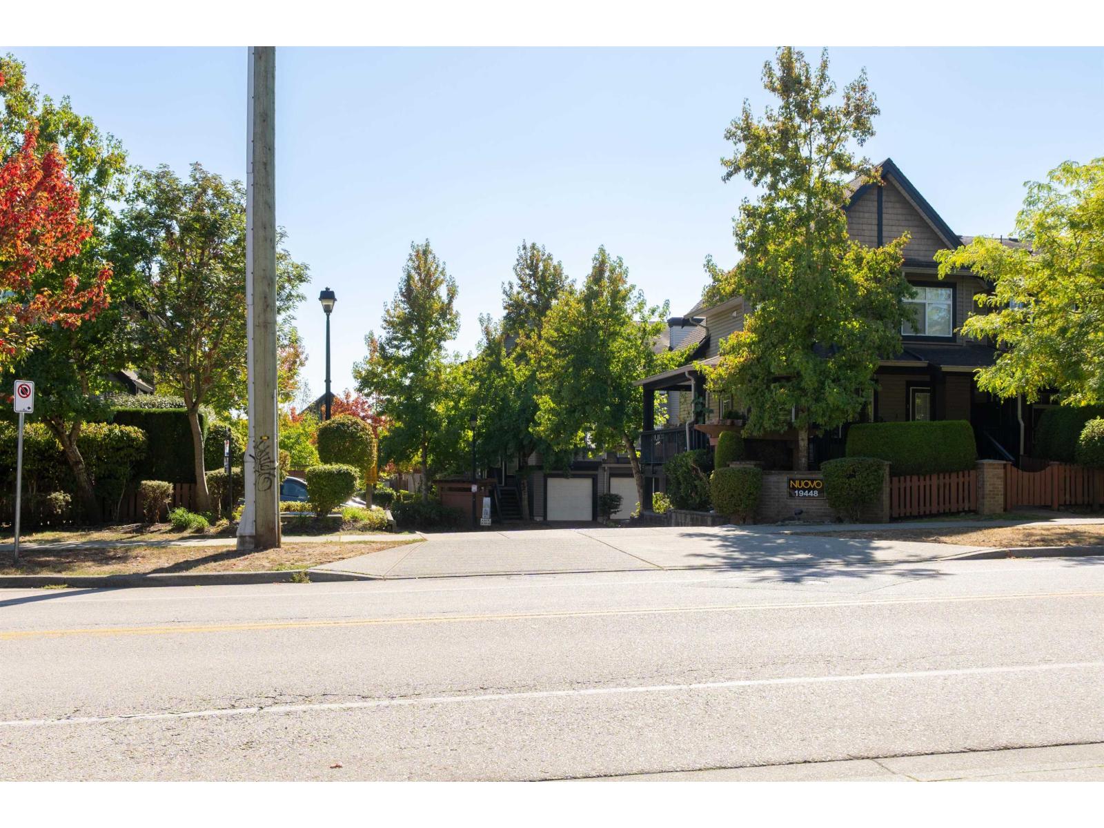 27 19448 68 Avenue Property Photo 32