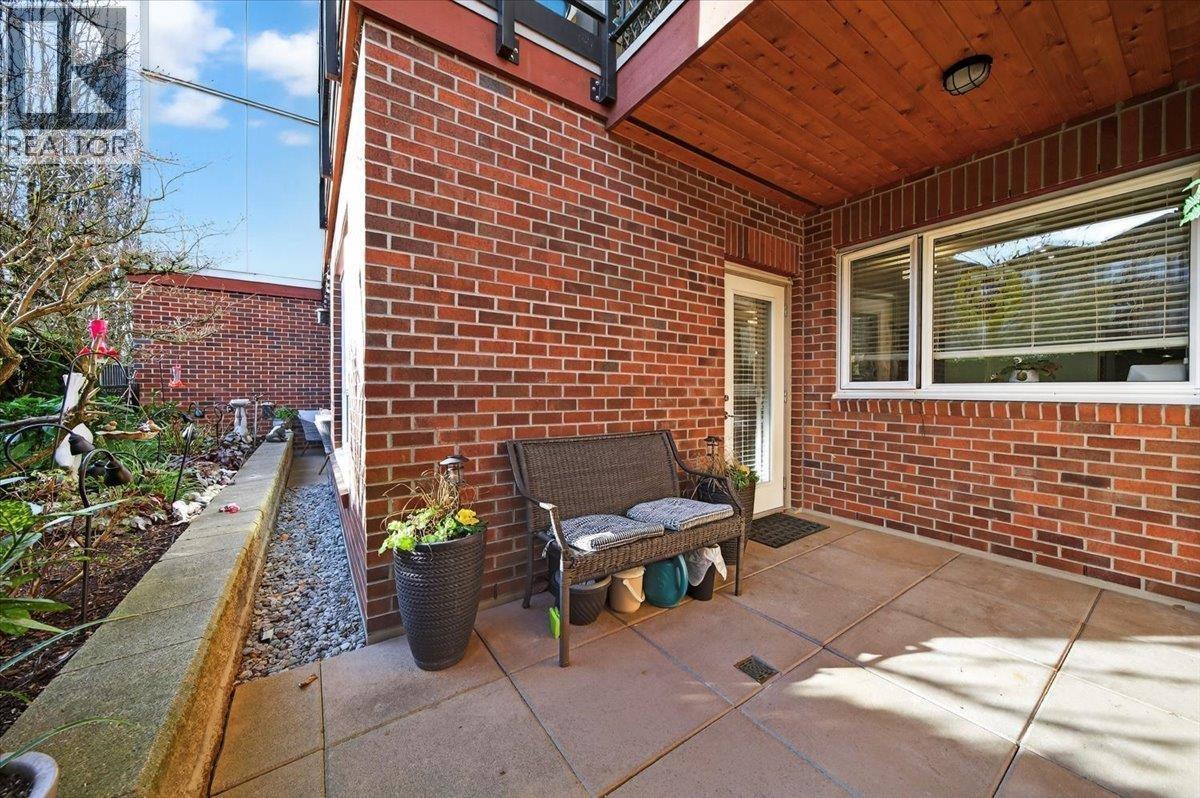 102 2473 Atkins Avenue Property Photo 14