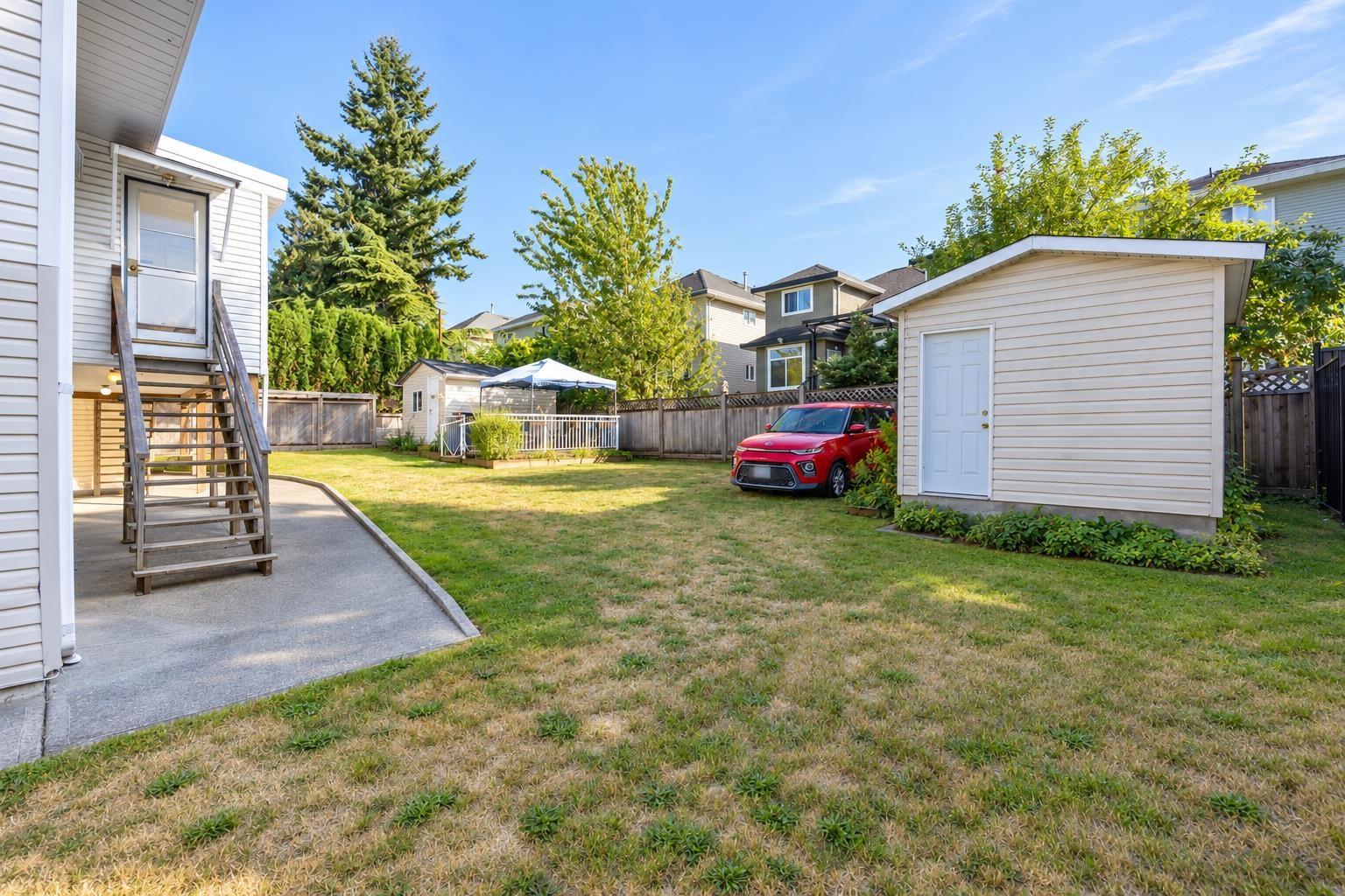 11272 11274 S 88 Avenue Property Photo 31