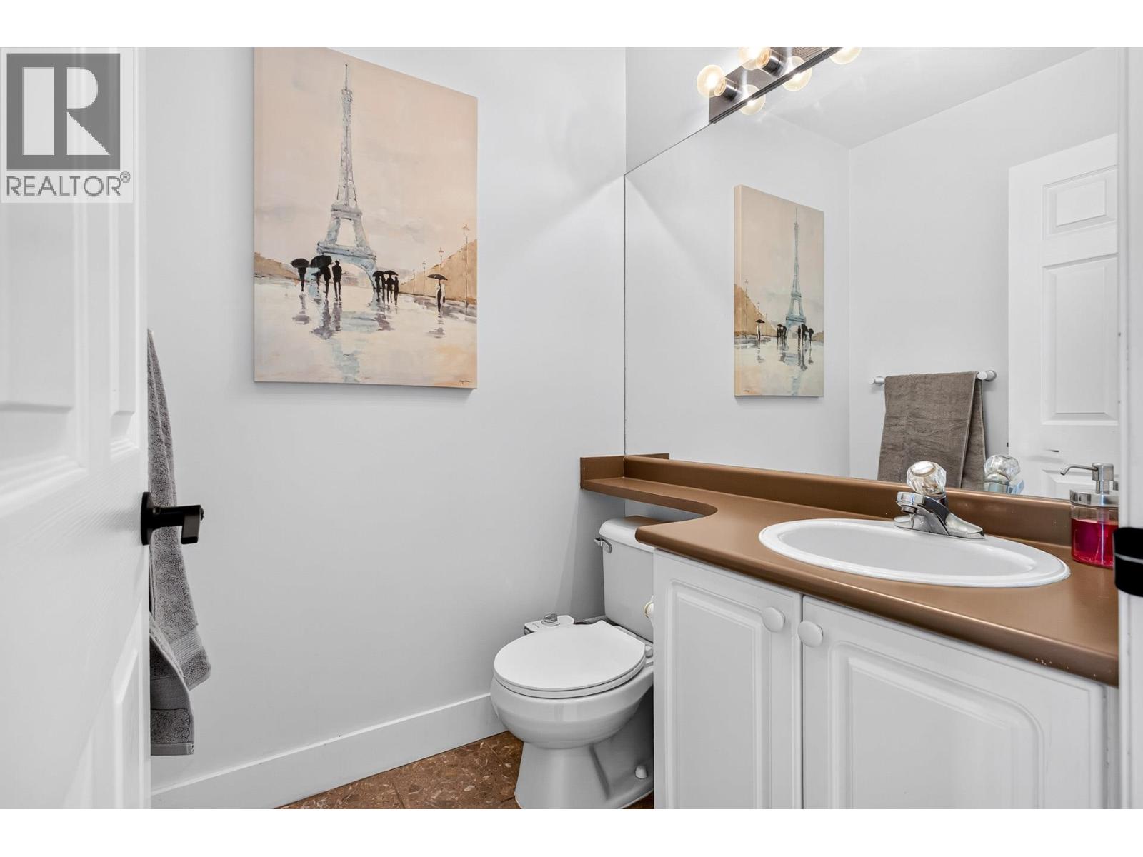 150 1685 Pinetree Way Property Photo 24