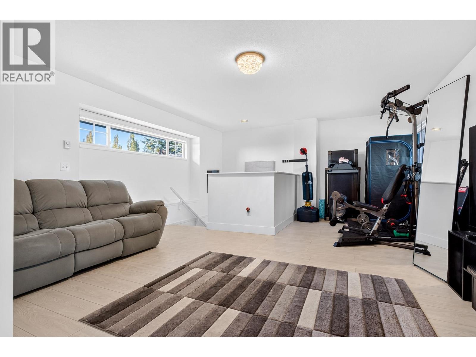 150 1685 Pinetree Way Property Photo 28