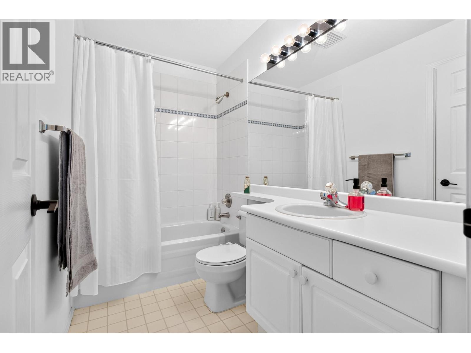 150 1685 Pinetree Way Property Photo 37
