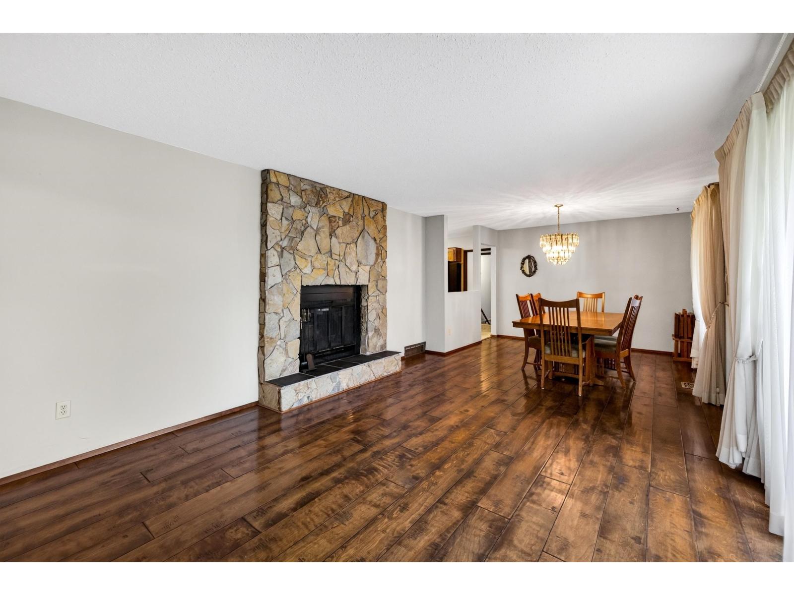 35312 Mckinley Place Property Photo 7