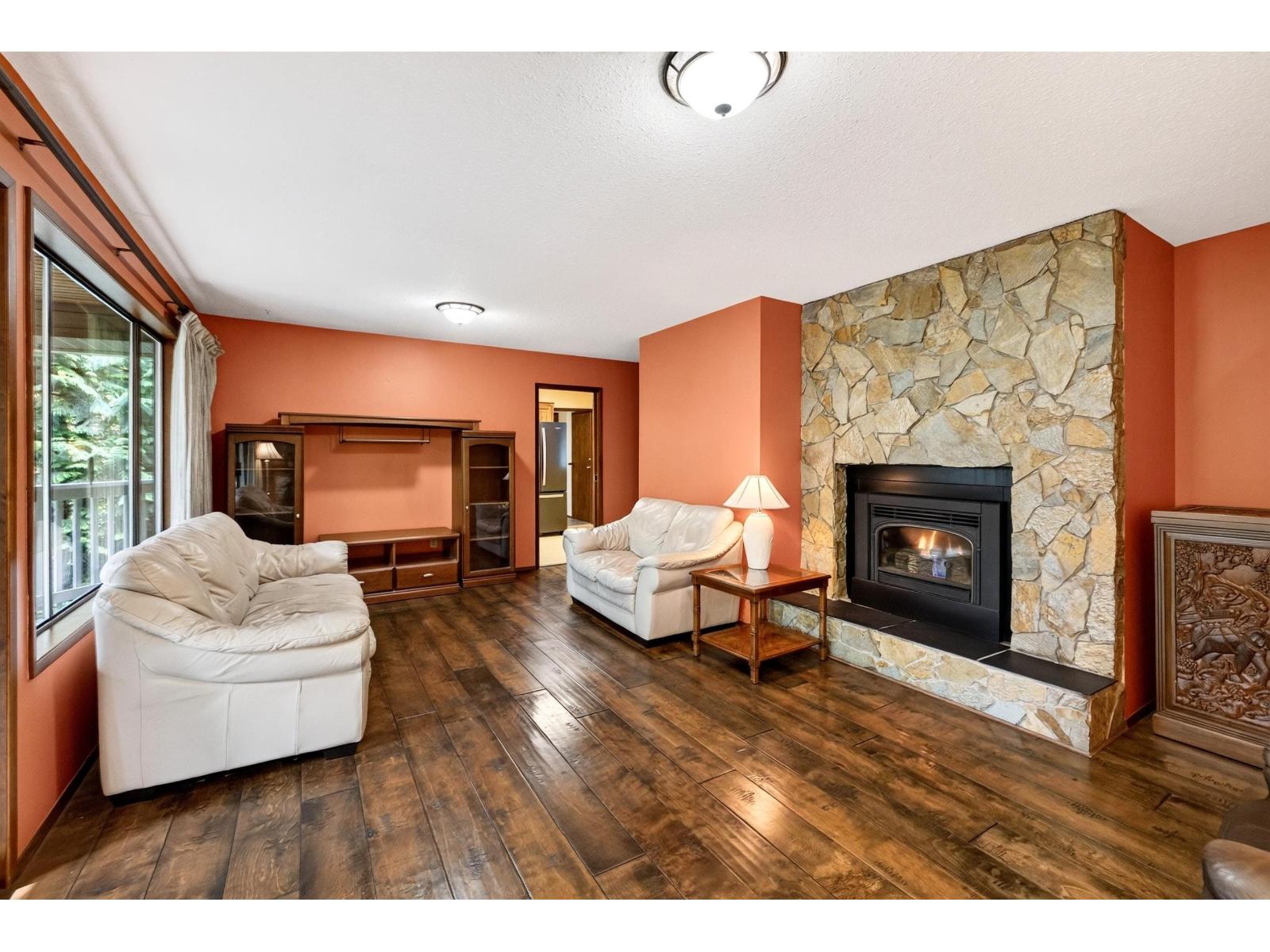 35312 Mckinley Place Property Photo 14