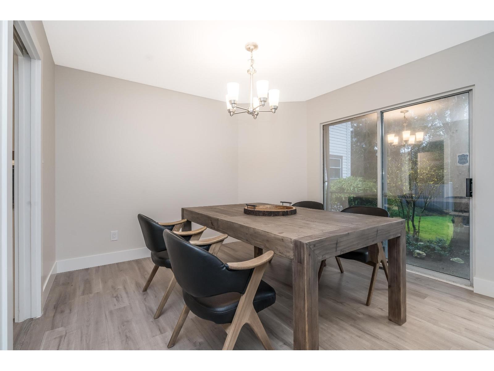 107 21937 48 Avenue Property Photo 14
