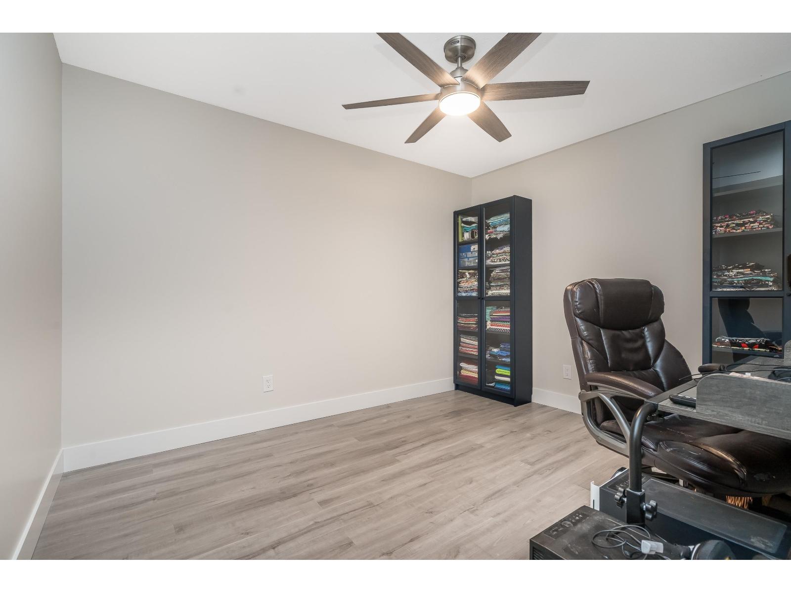 107 21937 48 Avenue Property Photo 19