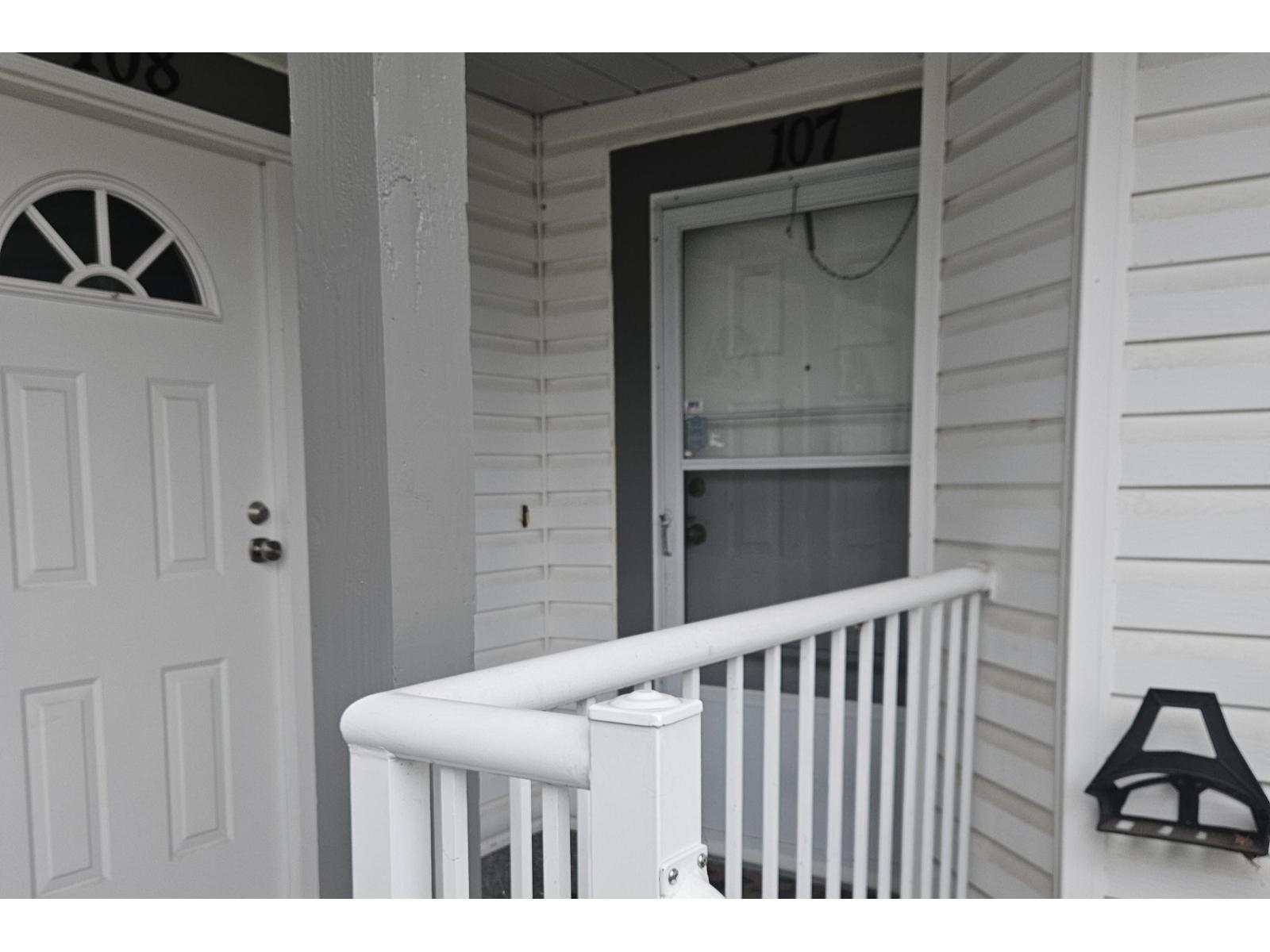 107 21937 48 Avenue Property Photo 31