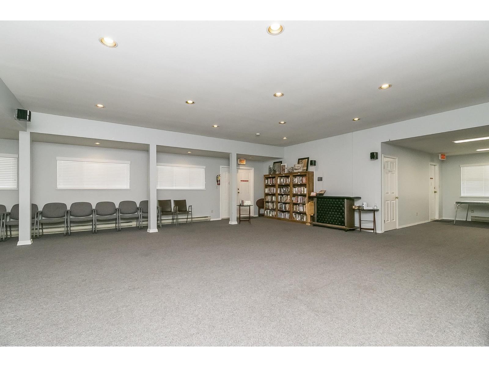 107 21937 48 Avenue Property Photo 33