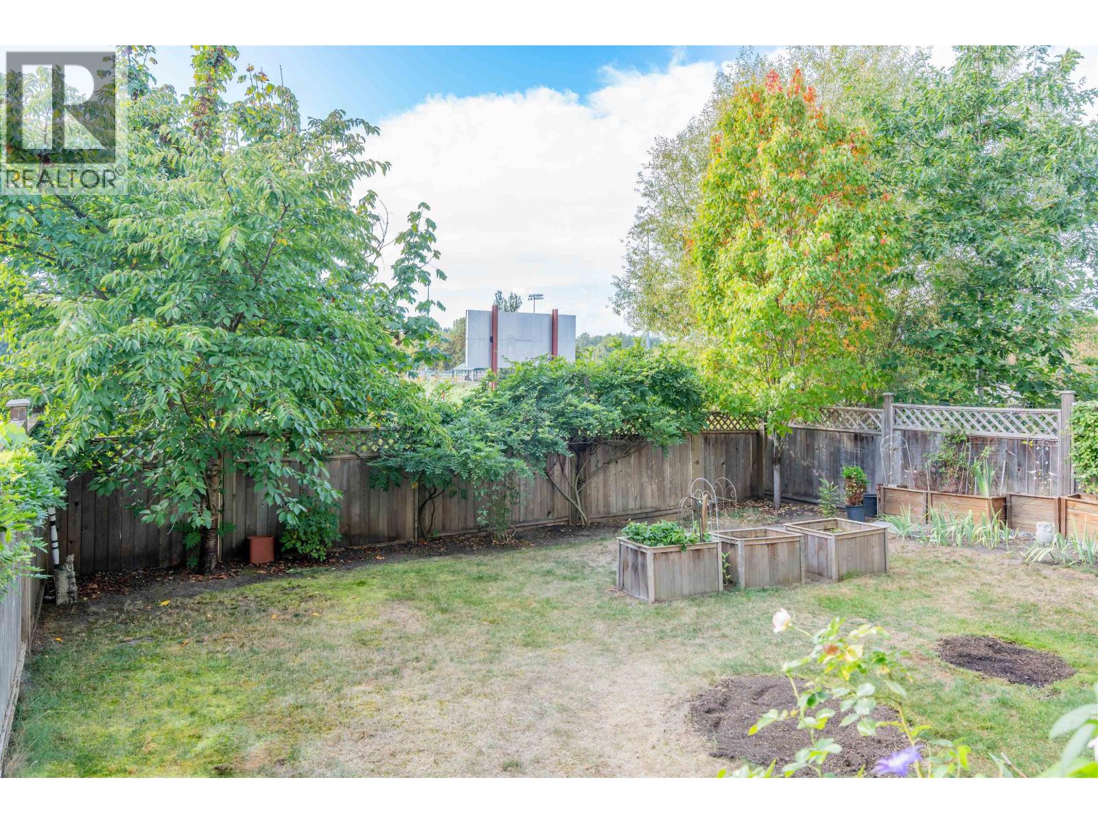 10329 238a Street Property Photo 27