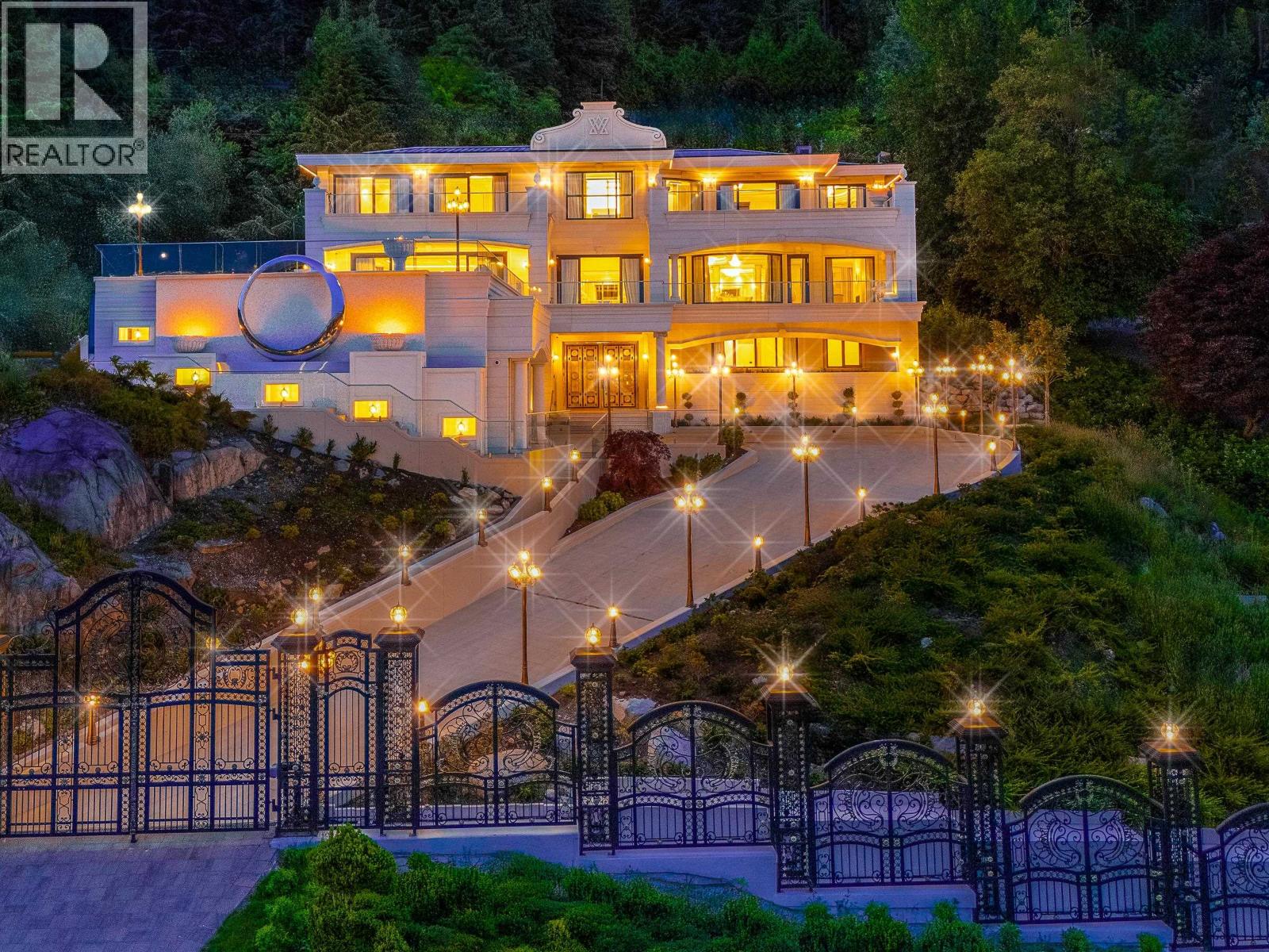 1121 CRESTLINE ROAD