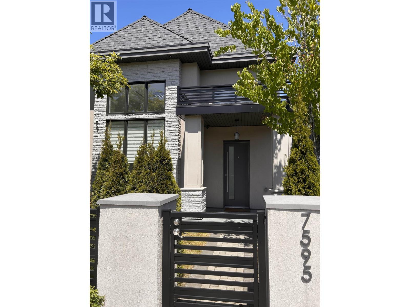 7595 Williams Road Property Photo 1
