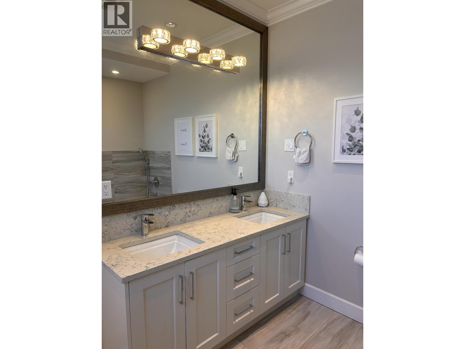 7595 Williams Road Property Photo 24