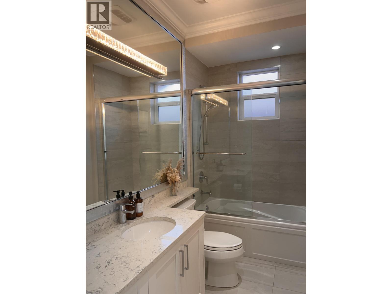 7595 Williams Road Property Photo 28