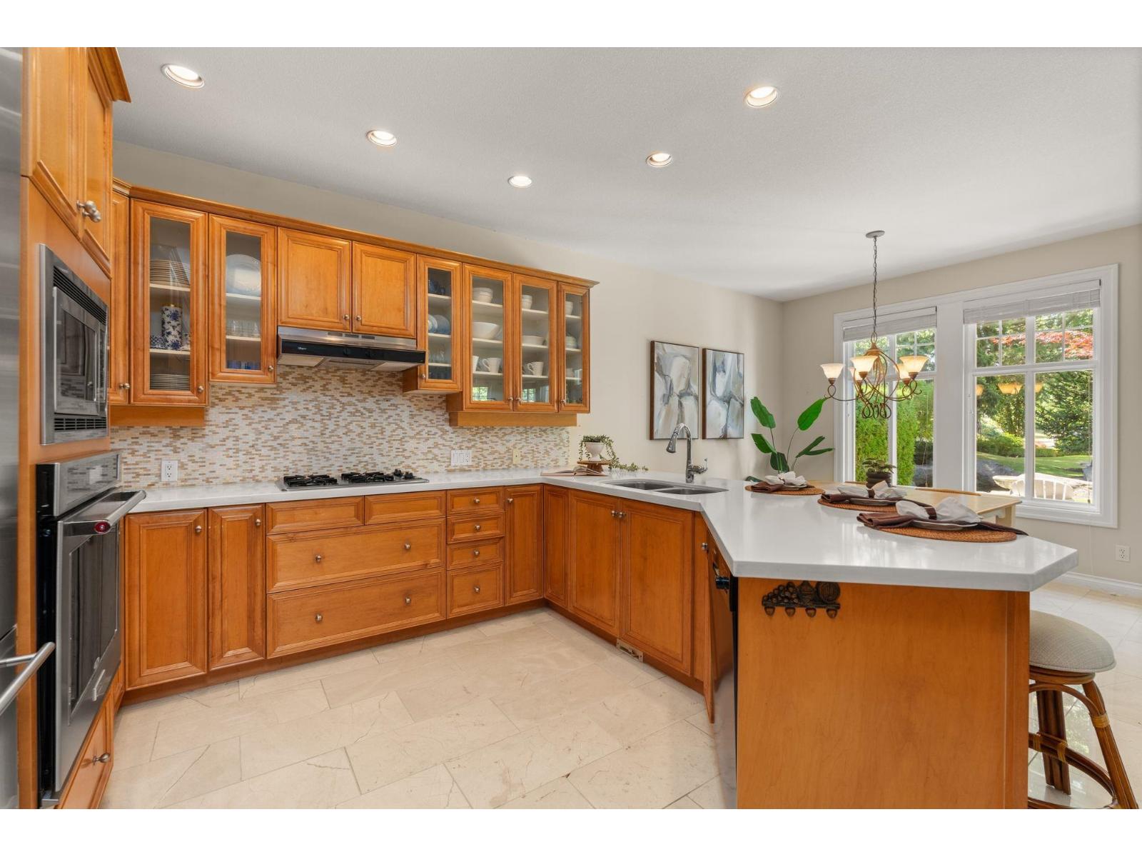 9 15715 34 Avenue Property Photo 16
