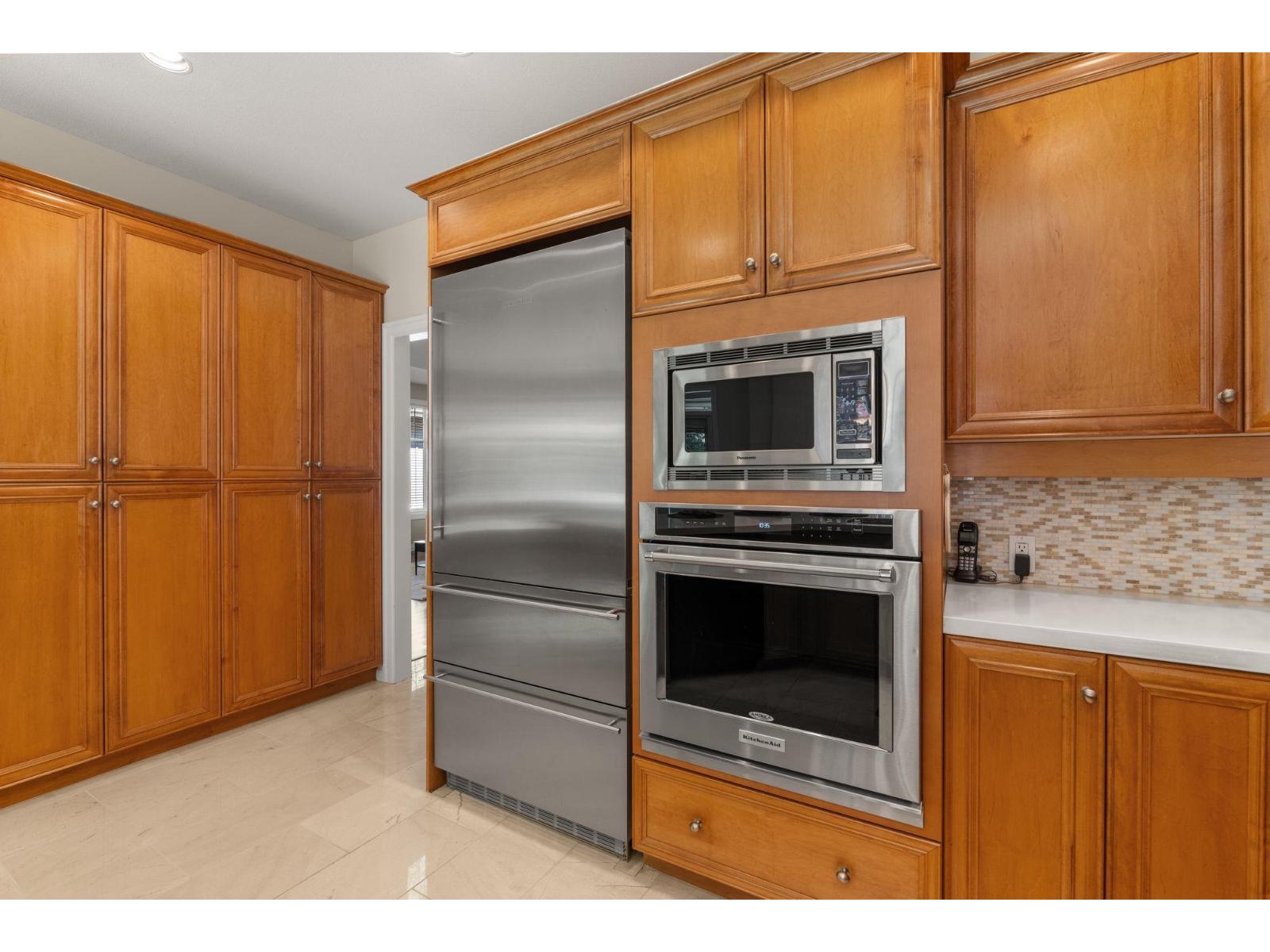 9 15715 34 Avenue Property Photo 17