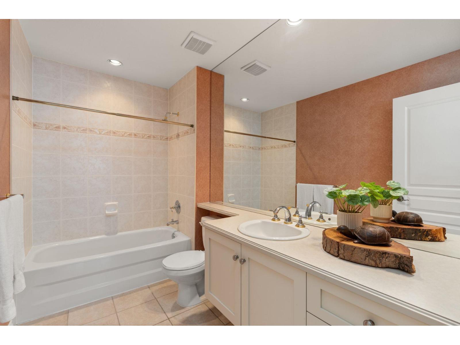 9 15715 34 Avenue Property Photo 26