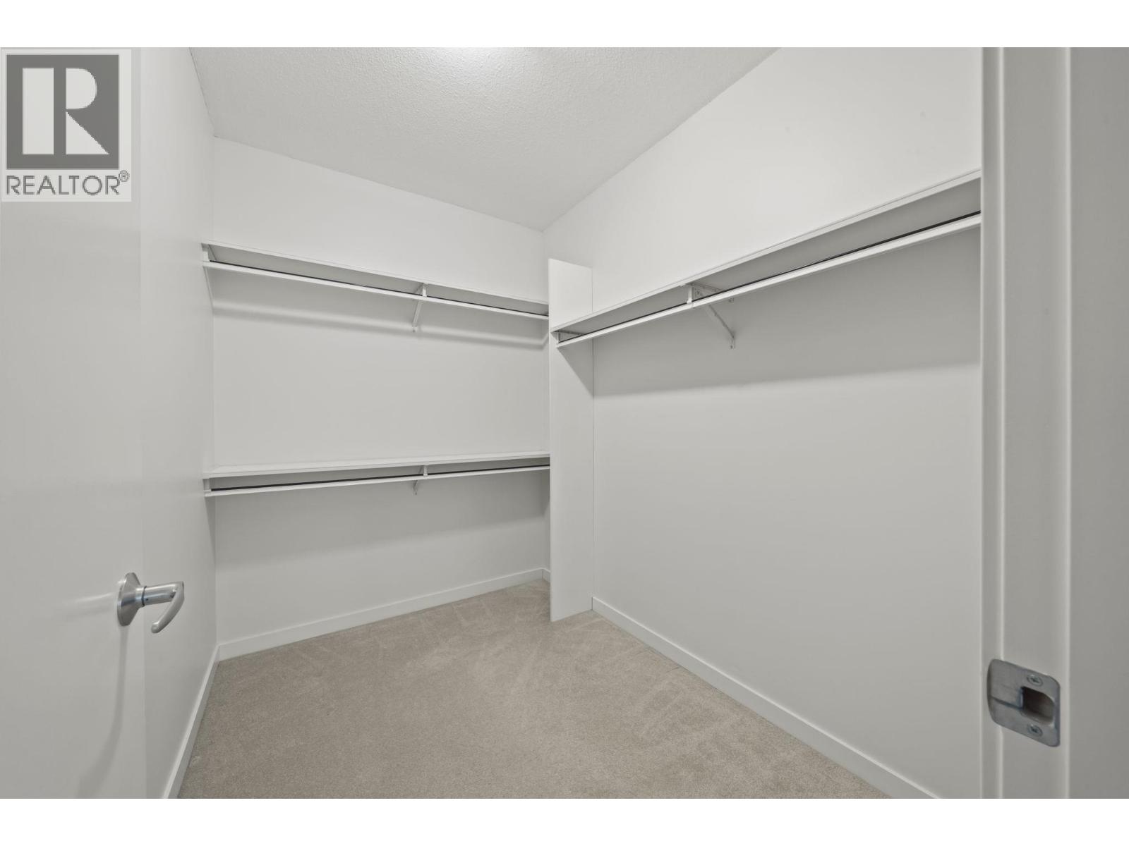609 7138 Collier Street Property Photo 19