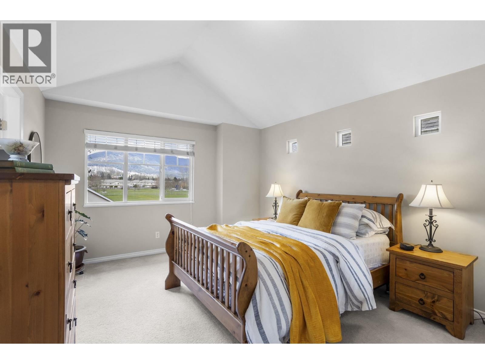 32 1108 Riverside Close Property Photo 12