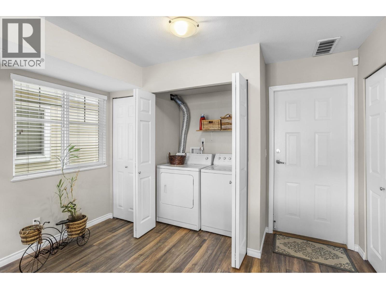32 1108 Riverside Close Property Photo 23