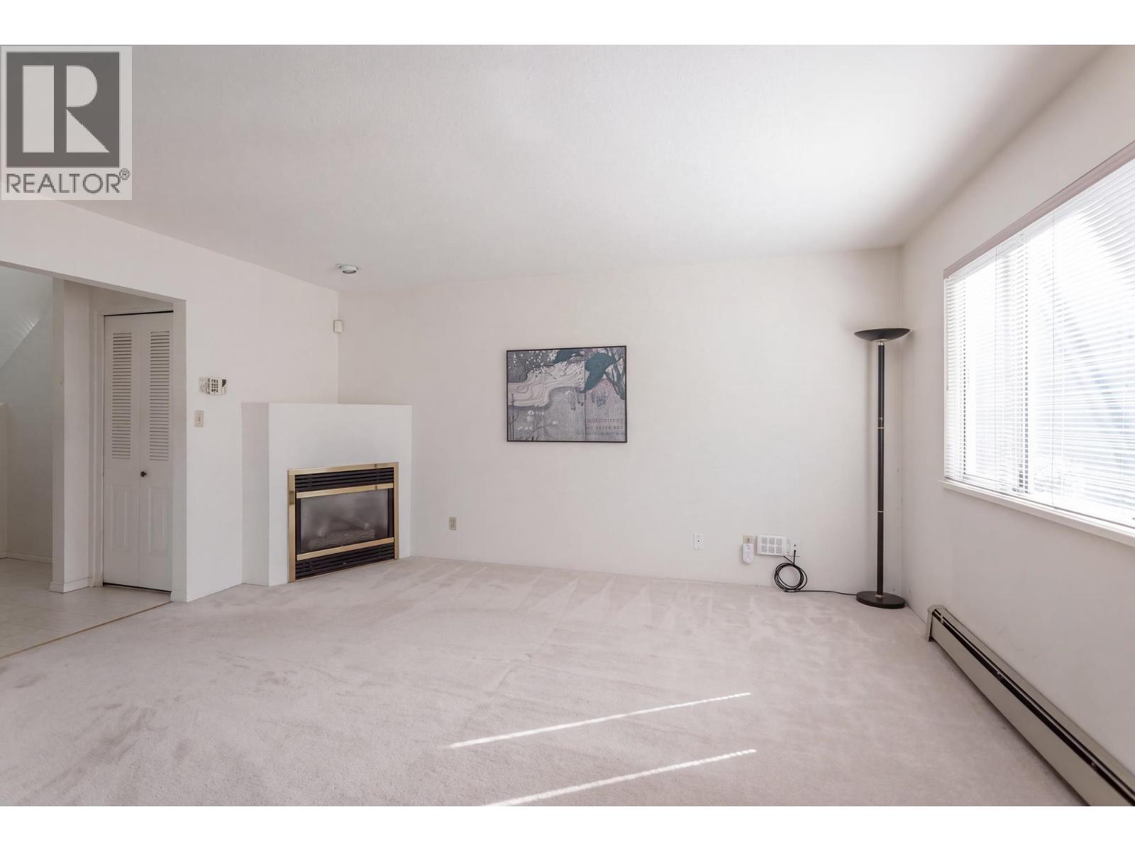 1678 E 13th Avenue Property Photo 3