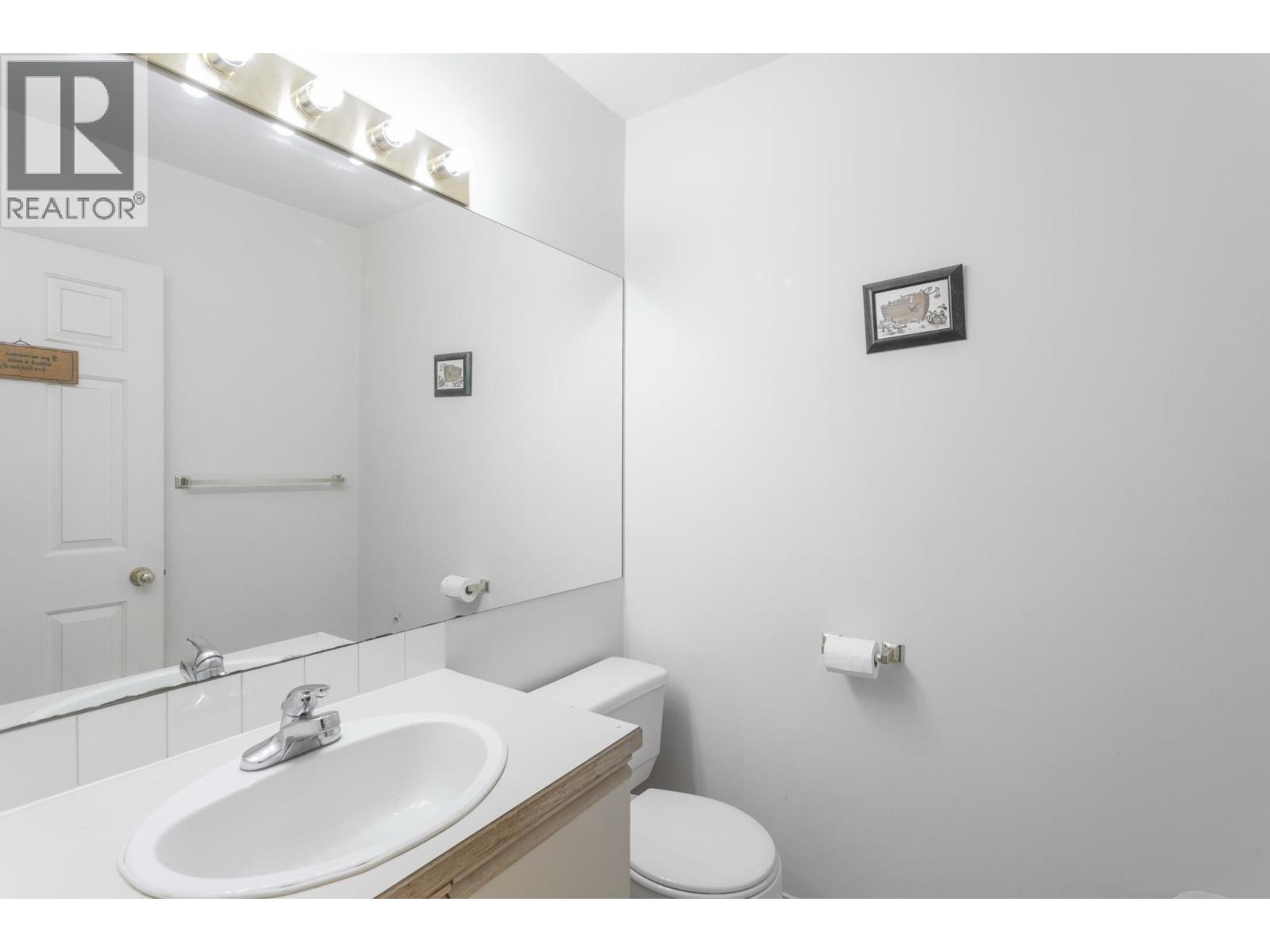 1678 E 13th Avenue Property Photo 13