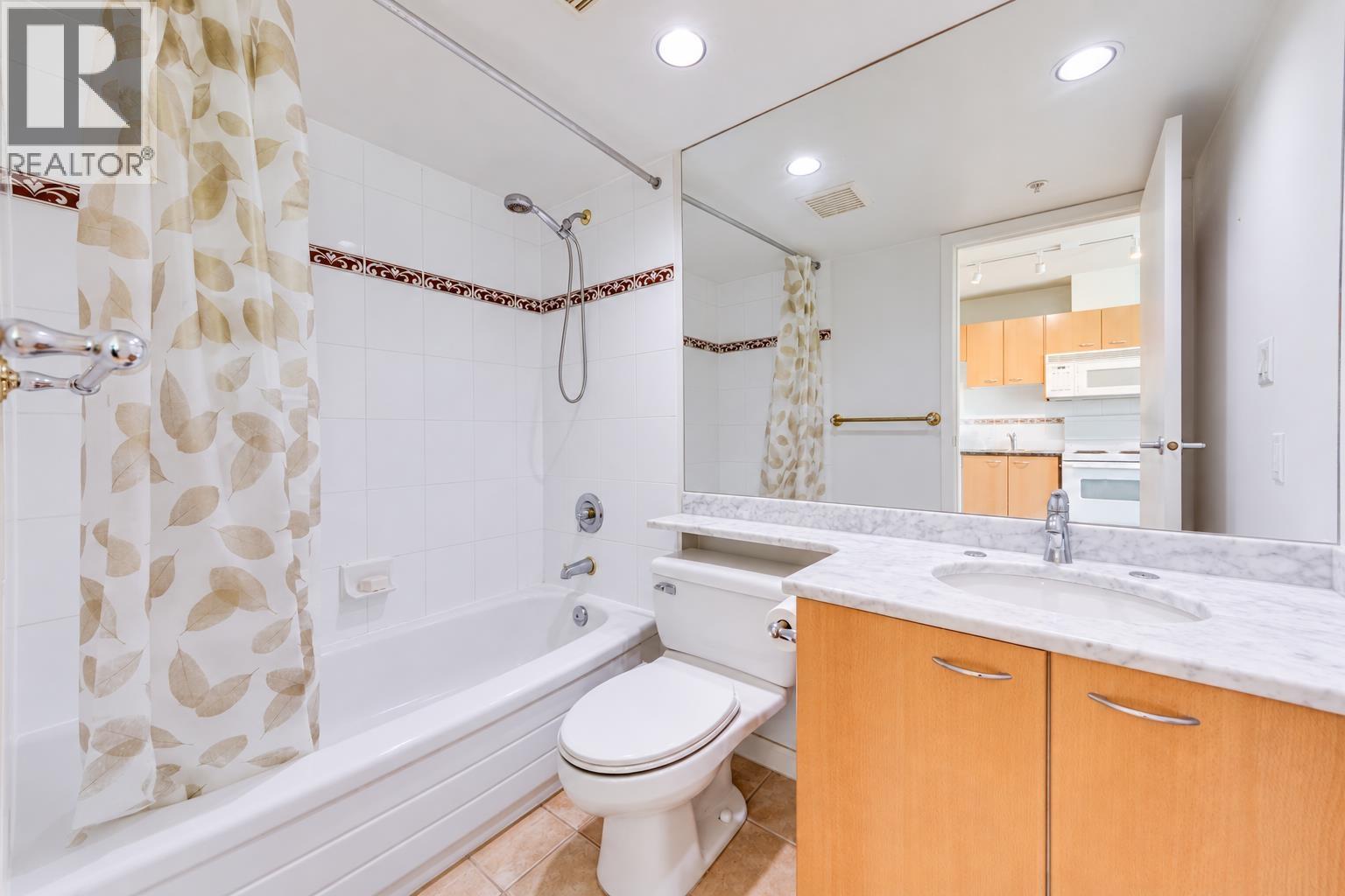 403 1367 Alberni Street Property Photo 11
