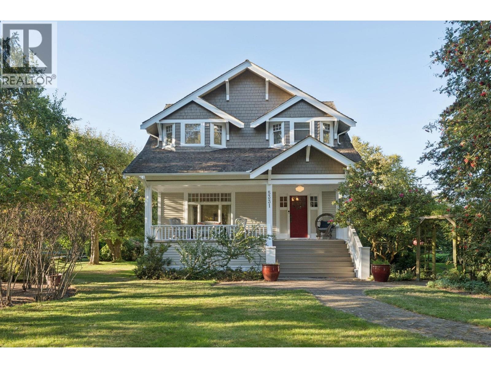 5331 34b Avenue Property Photo 1