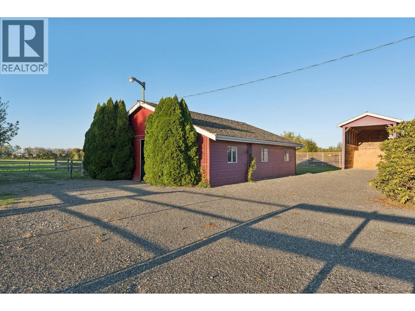 5331 34b Avenue Property Photo 32