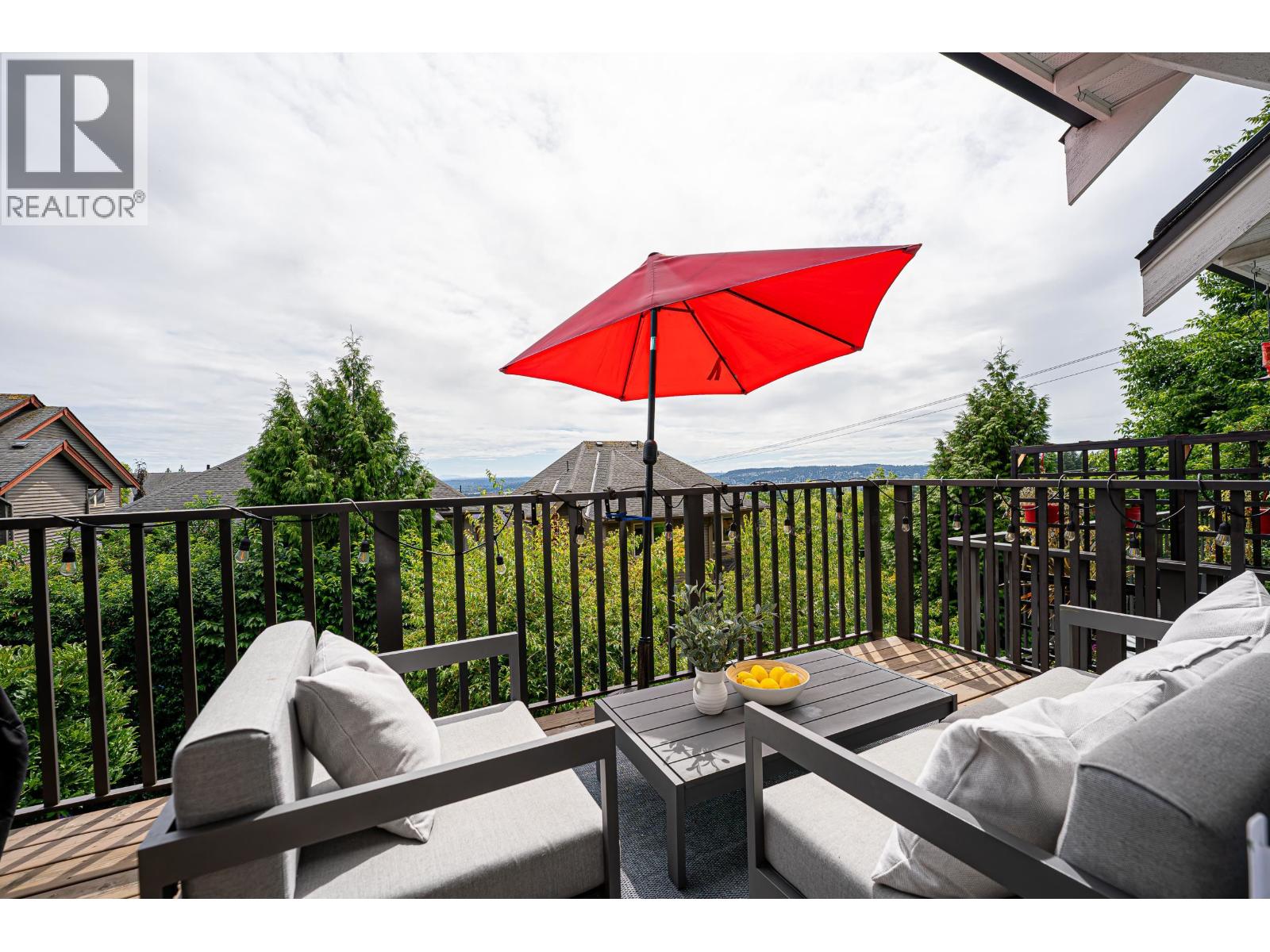 125 1460 Southview Street Property Photo 1