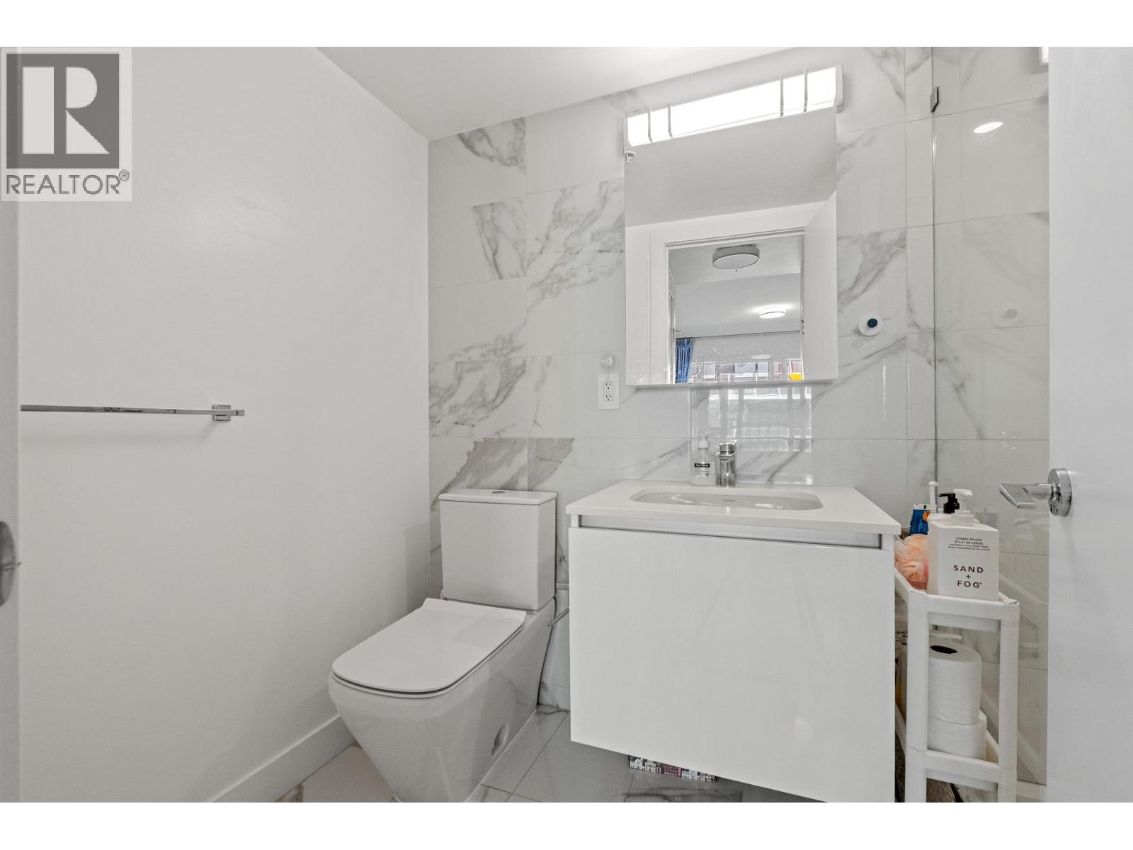 Th504 5788 Gilbert Road Property Photo 17